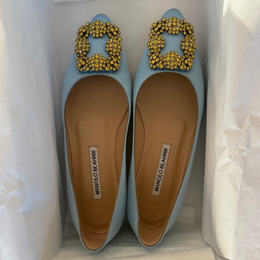 MANOLO BLAHNIK HANGISI SATIN FLAT